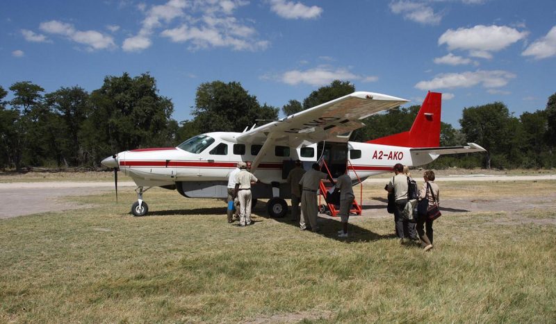 Light aircraft flights Maun-Leroo La Tau-Xakanaxa-Savute